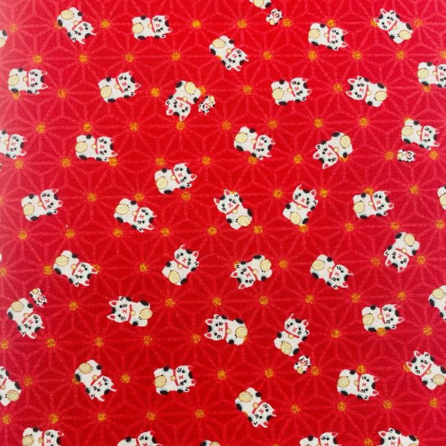 Tela japonesa gatos brillos fondo rojo